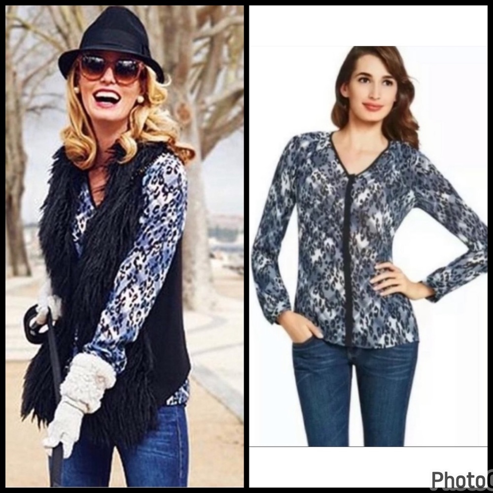 CAbi Fatale Blouse Size Large EUC